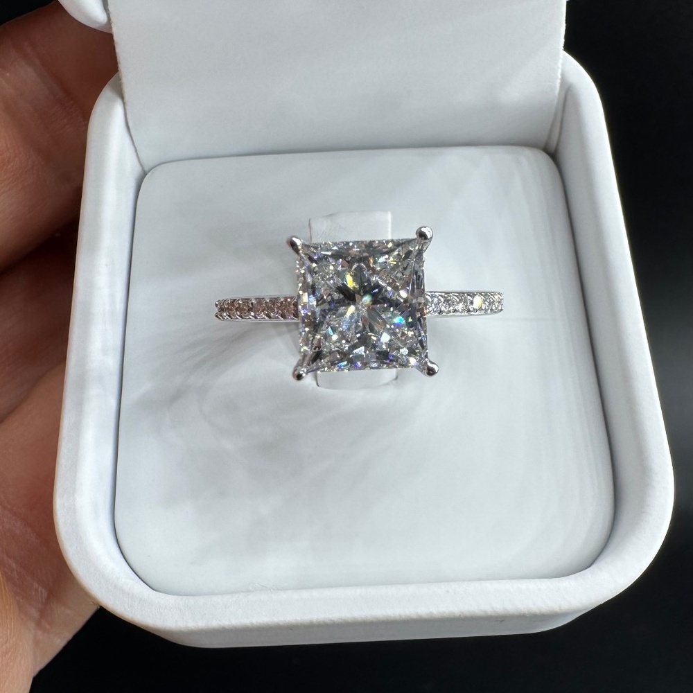 3 Carat Princess Cut Lab-Grown Diamond Ring – IGI Certified – 14K White Gold wit